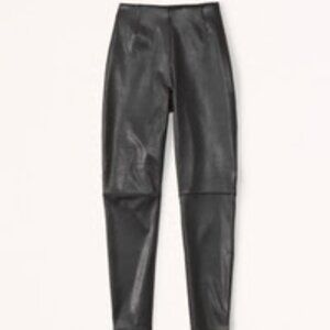 Abercrombie & Fitch Curve Love Vegan Leather Skinny Leggings | Black